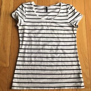 Black & white striped tee